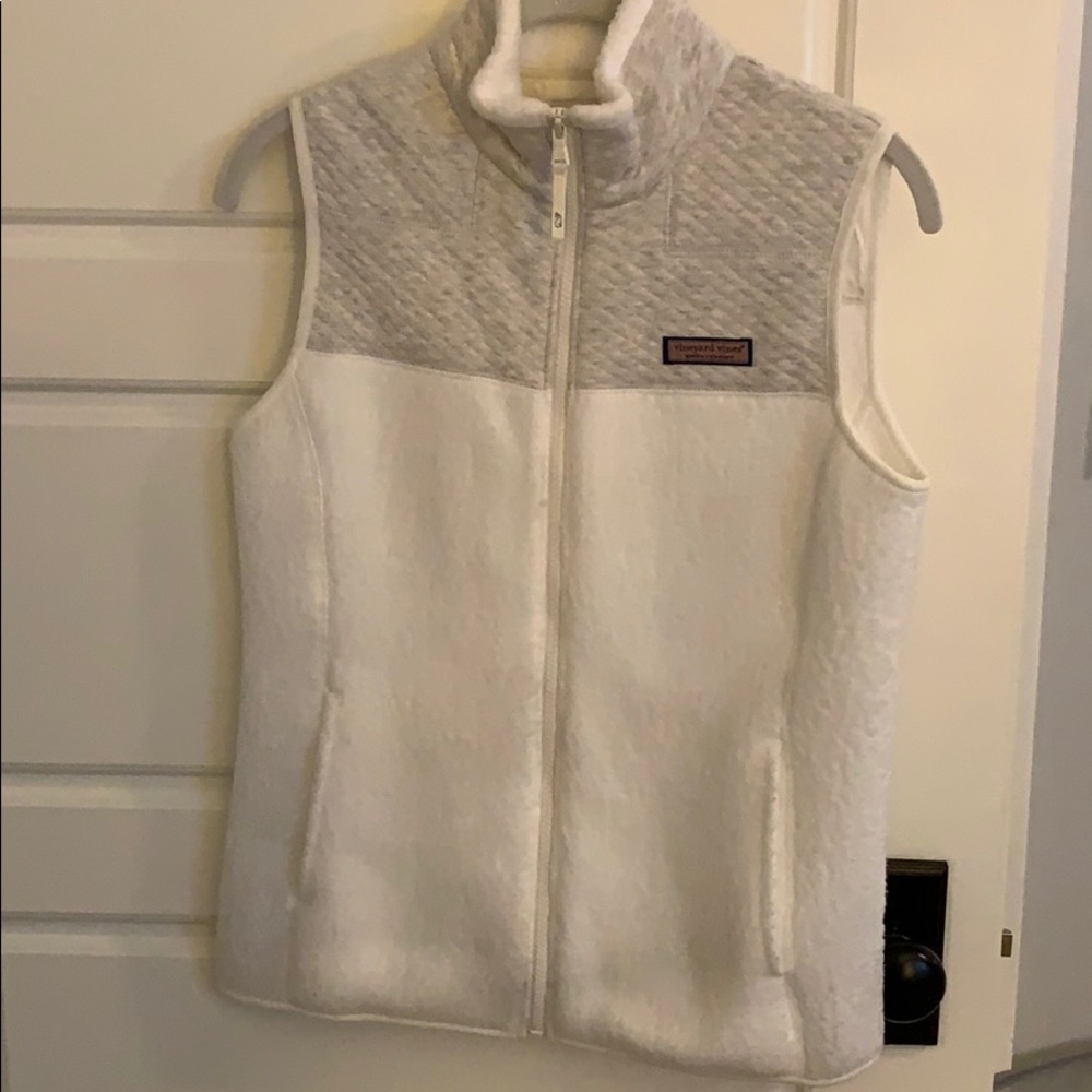 Vineyard Vines Gray and Cream Sherpa Vest - XXS